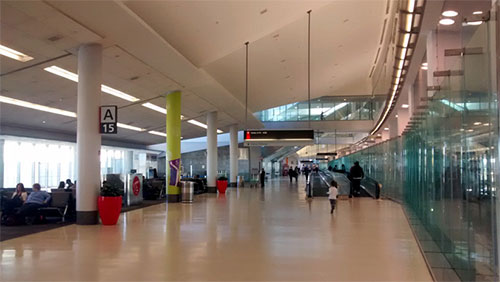 Dos vuelos aterrizan en EEUU con al menos 12 pasajeros enfermos Dos vuelos aterrizan en EEUU con al menos 12 pasajeros enfermos
